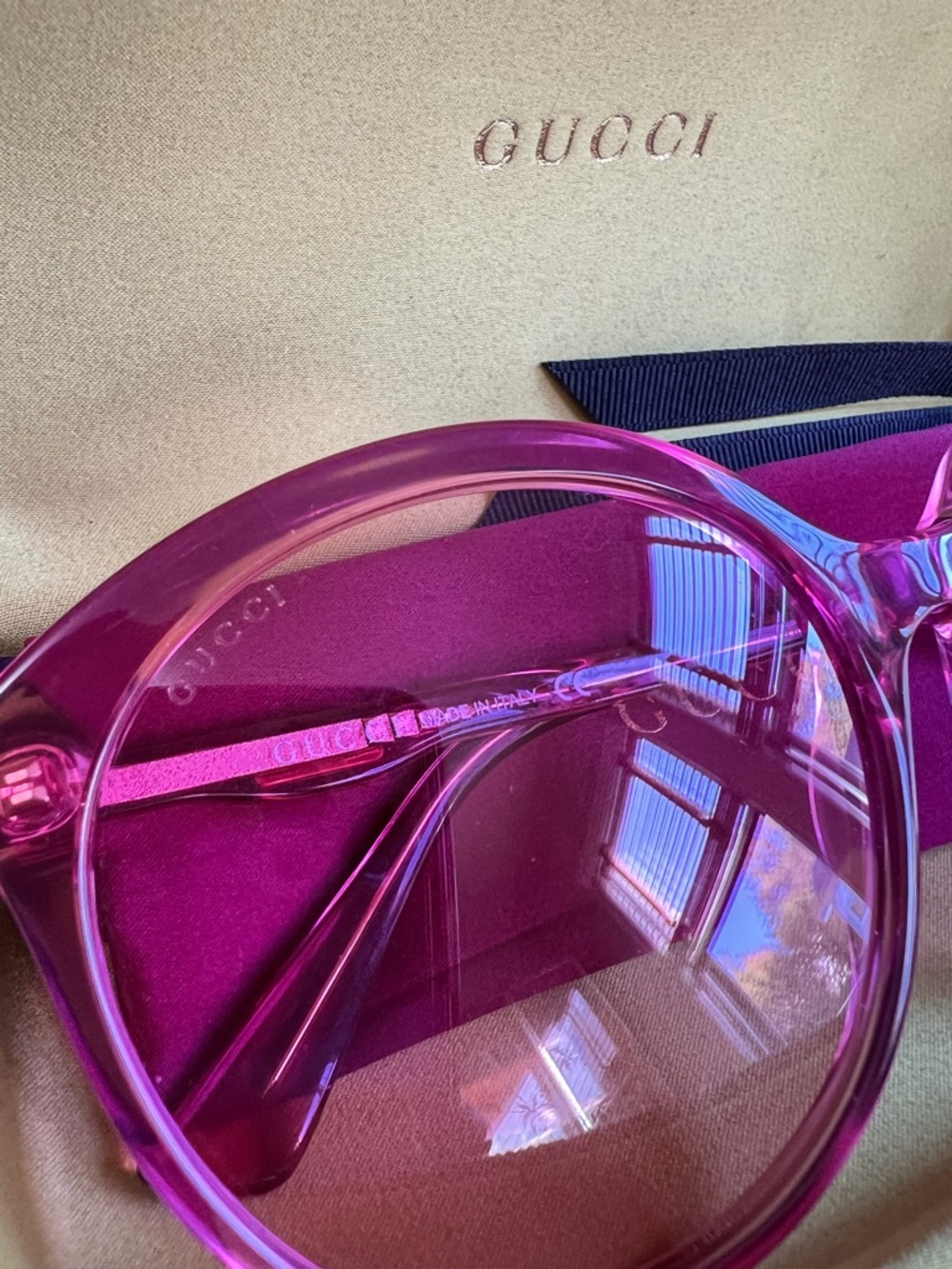 Gucci Transparent Pink Round Sunglasses - Picture 2 of 5